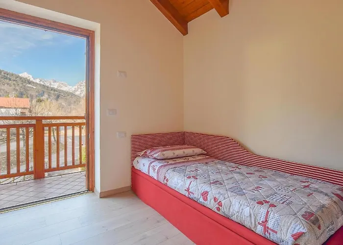 2 Bedroom Beautiful Home In Fai Della Paganella